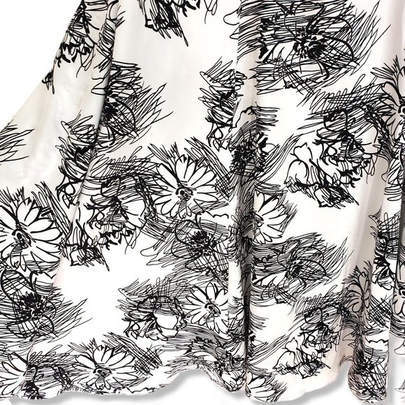 Vintage Berek Travelsmith White and Black Patterned Midi Skirt Size Small - Picture 3 of 7